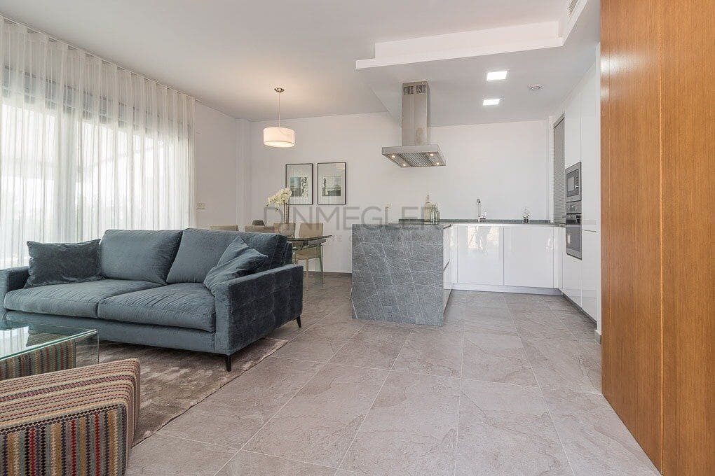 Bungalow de 3 habitaciones en Los Balcones en venta con piscina - 289.900 € (Ref: 9126704)
