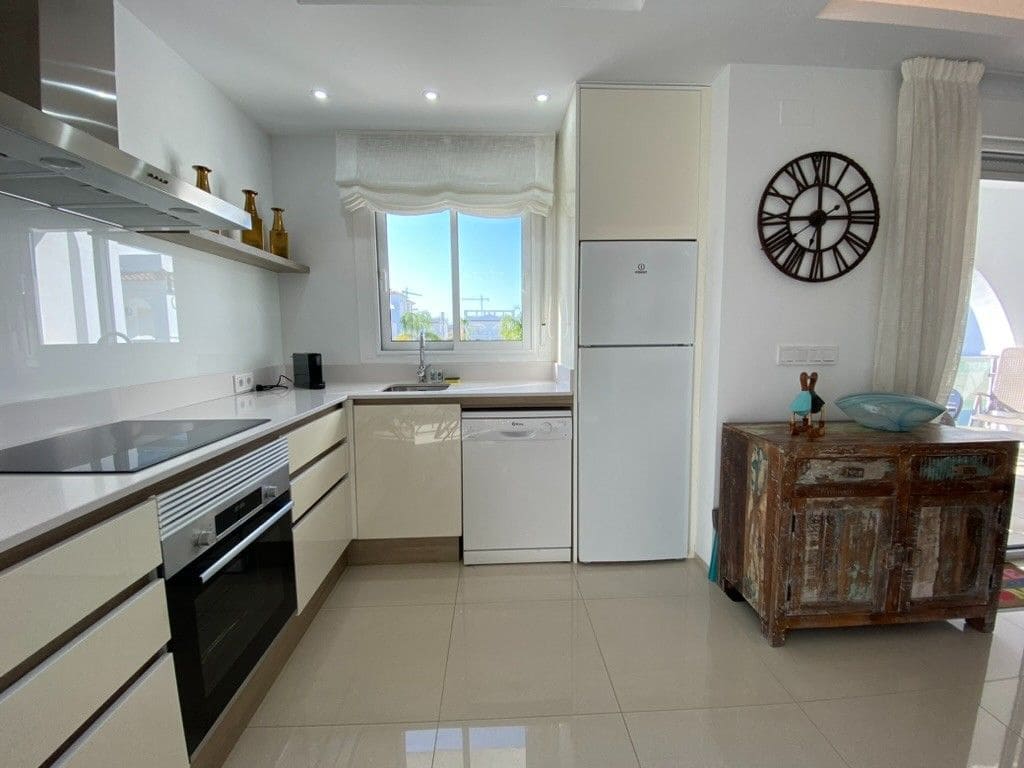 2 slaapkamer Appartement te koop in Ciudad Quesada met zwembad - € 299.900 (Ref: 9132265)