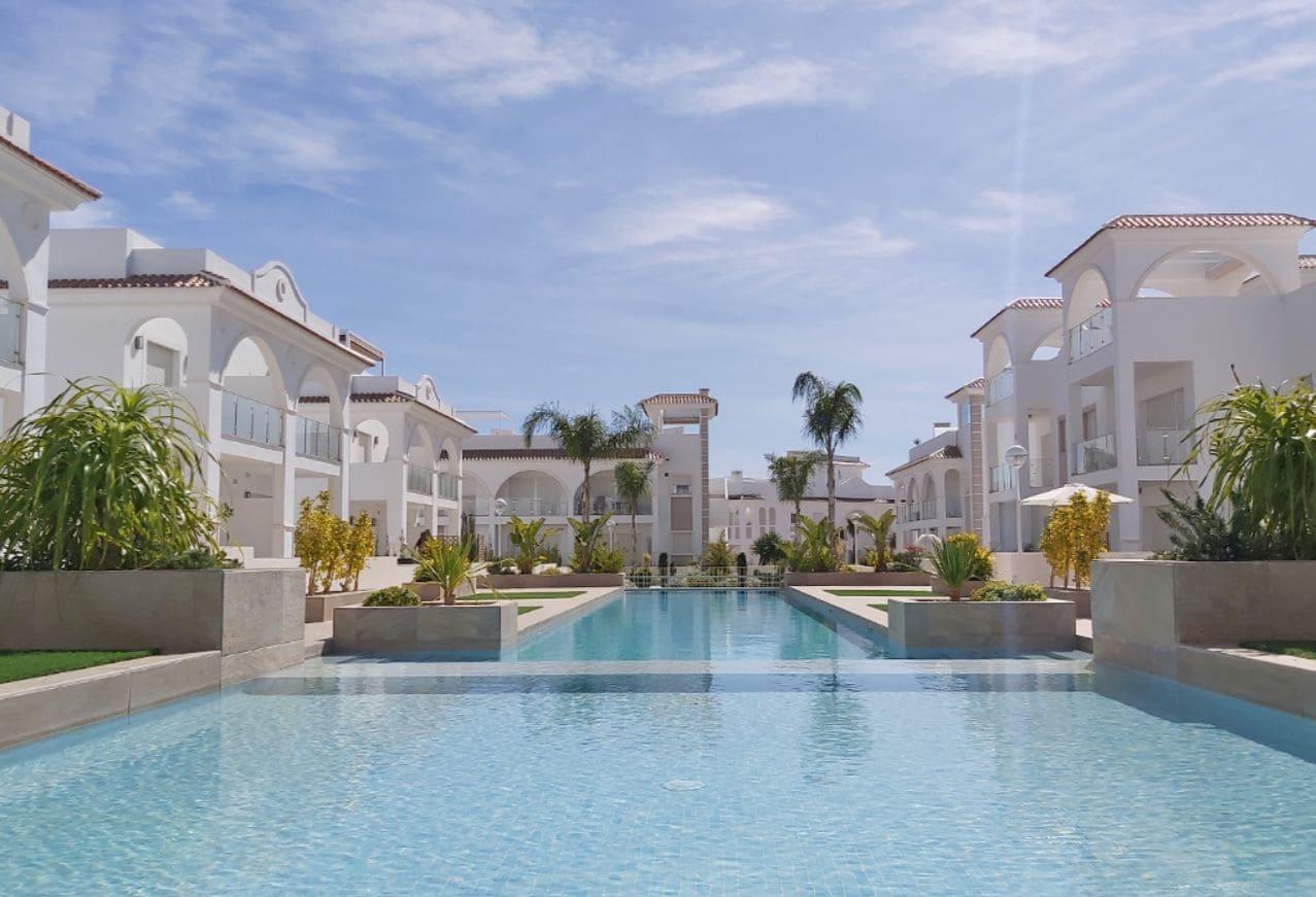 2 slaapkamer Appartement te koop in Ciudad Quesada met zwembad - € 299.900 (Ref: 9132265)