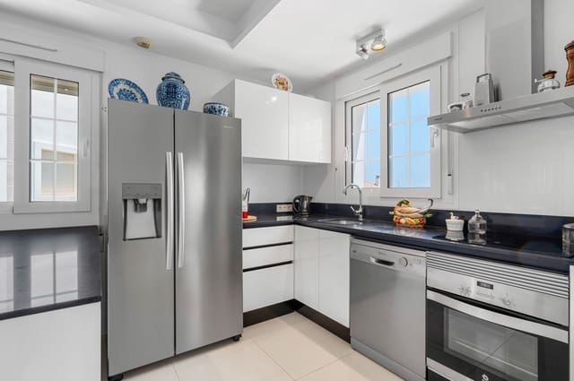 Ático de 2 habitaciones en Ciudad Quesada, Rojales en venta con piscina - 299.000 € (Ref: 9132266)