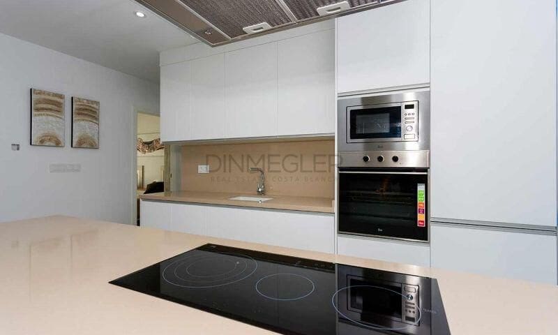 3 slaapkamer Villa te koop in Daya Nueva met zwembad - € 420.000 (Ref: 9236842)