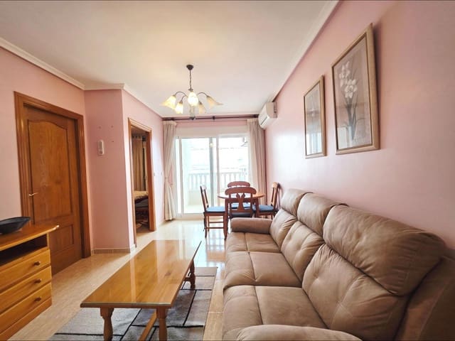 2 slaapkamer Appartement te huur in Centro, Torrevieja met zwembad - € 850 (Ref: 9264426)