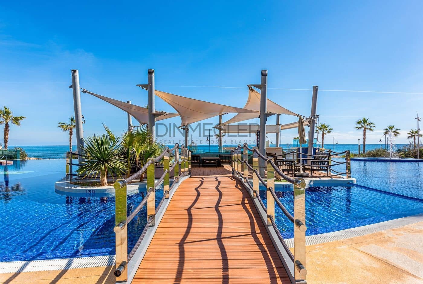 2 soverom Leilighet til salgs i Punta Prima med svømmebasseng - € 420 000 (Ref: 9282125)