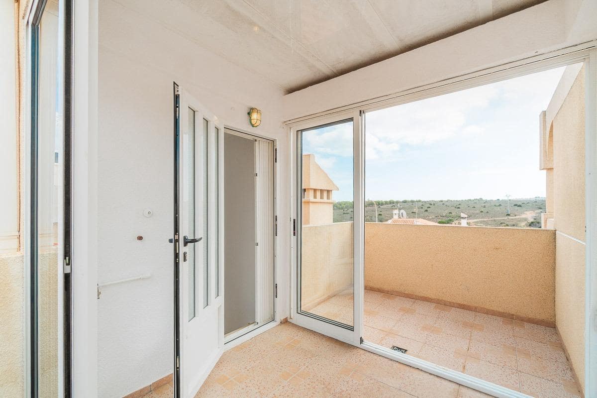 2 sovrum Lägenhet till salu i Torrevieja med pool - 139 000 € (Ref: 9317805)