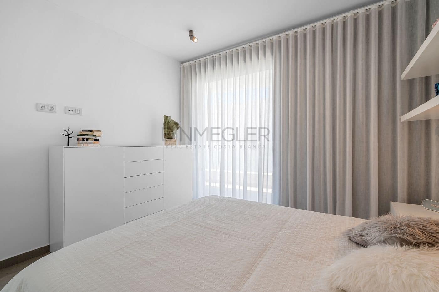 4 soverom Villa til salgs i Guardamar del Segura med svømmebasseng - € 1 390 000 (Ref: 9326402)