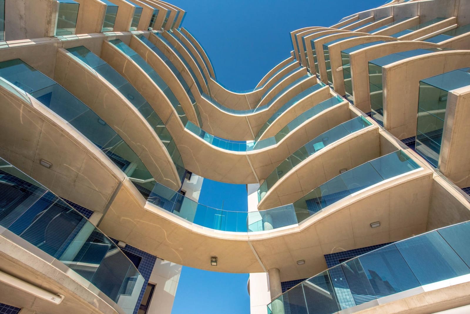 2 bedroom Penthouse for sale in Punta Prima with pool garage - € 665,000 (Ref: 9433367)