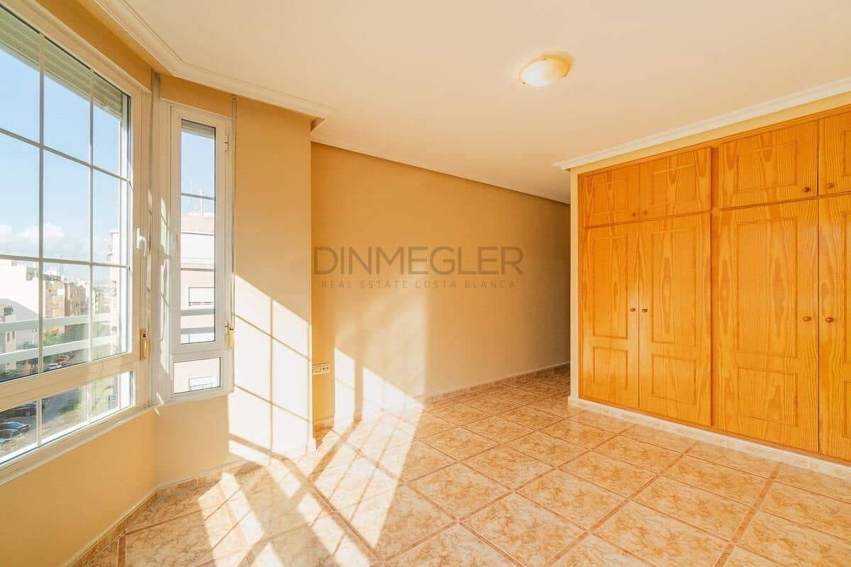 3 slaapkamer Appartement te koop in Torrevieja - € 209.000 (Ref: 9437701)