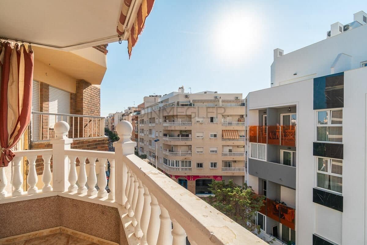 3 slaapkamer Appartement te koop in Torrevieja - € 209.000 (Ref: 9437701)