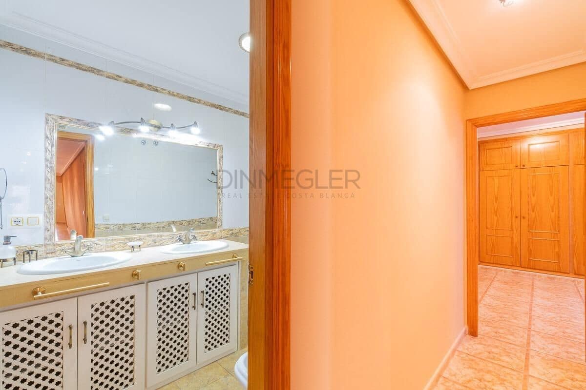 3 slaapkamer Appartement te koop in Torrevieja - € 209.000 (Ref: 9437701)