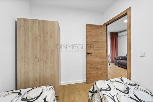 2 bedroom Apartment for sale in Torrevieja with pool - € 173,000 (Ref: 9450225)