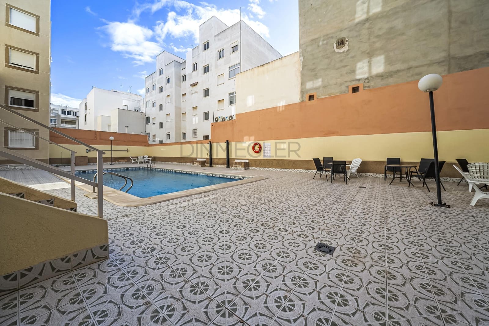 2 slaapkamer Appartement te koop in Torrevieja met zwembad - € 173.000 (Ref: 9450225)