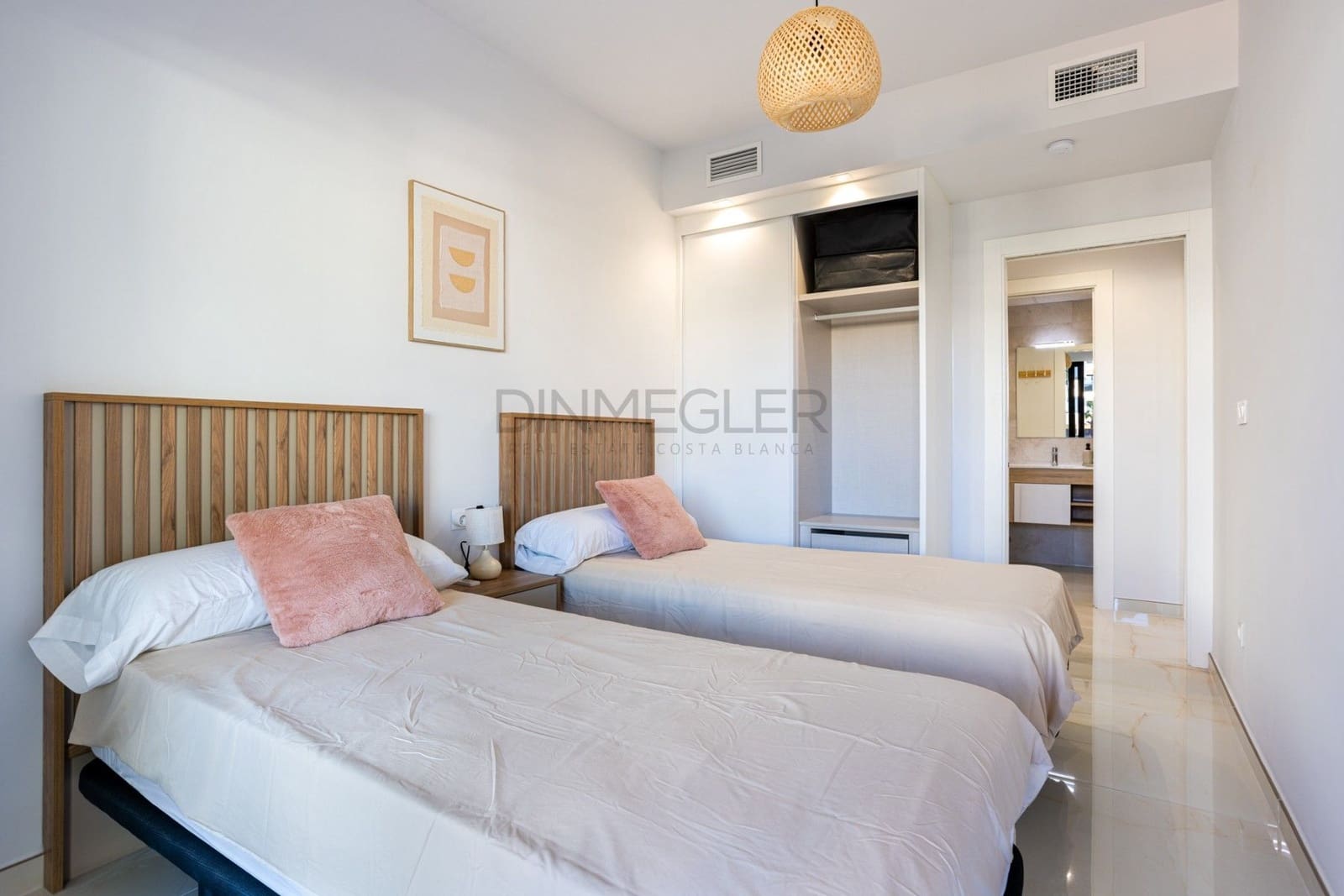 2 slaapkamer Flat te koop in La Florida met zwembad garage - € 295.000 (Ref: 9450228)