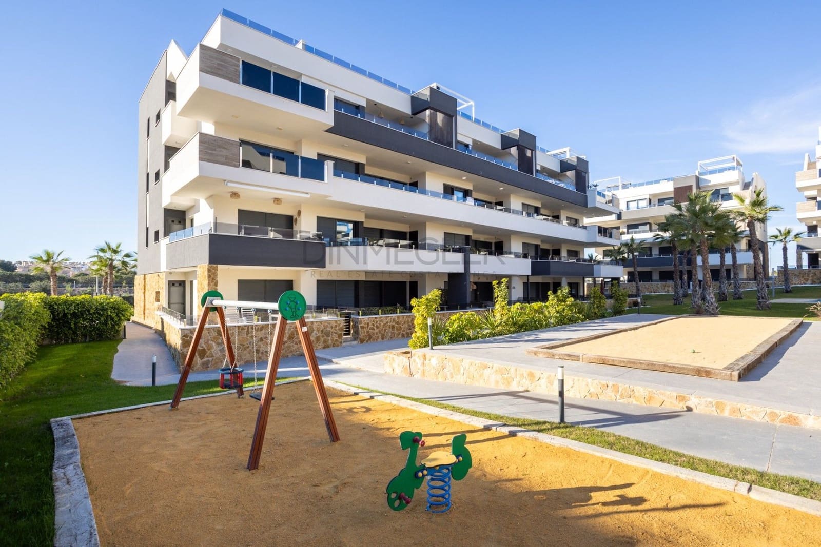 2 slaapkamer Flat te koop in La Florida met zwembad garage - € 295.000 (Ref: 9450228)