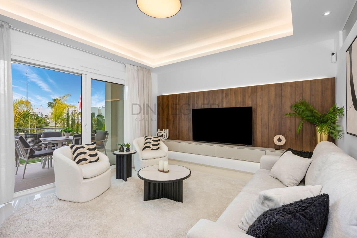 2 bedroom Apartment for sale in Ciudad Quesada with pool - € 389,000 (Ref: 9450229)