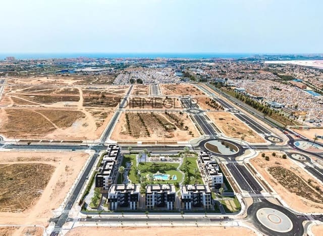 Ático de 2 habitaciones en El Chaparral - La Siesta - La Torreta, Torrevieja en venta con piscina - 325.000 € (Ref: 9518863)