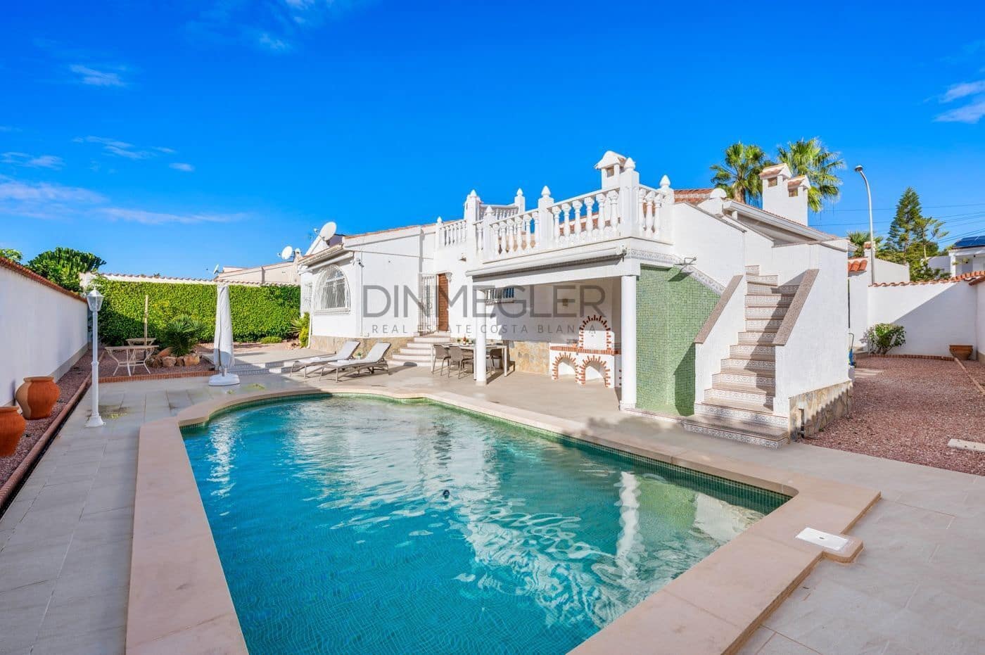 3 bedroom Villa for sale in Rojales with pool garage - € 445,000 (Ref: 9524256)