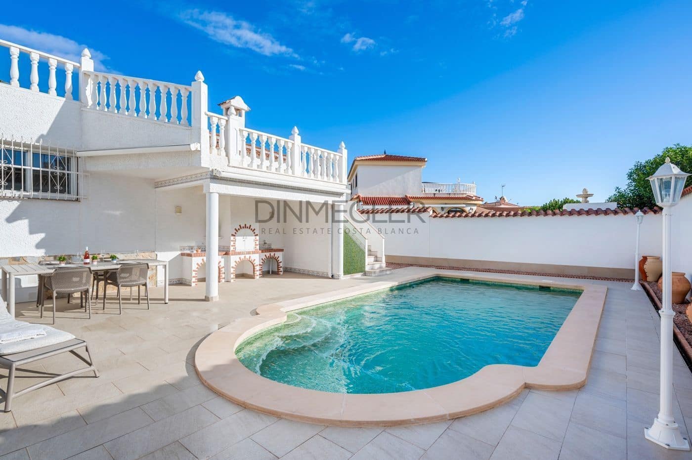 3 bedroom Villa for sale in Rojales with pool garage - € 445,000 (Ref: 9524256)