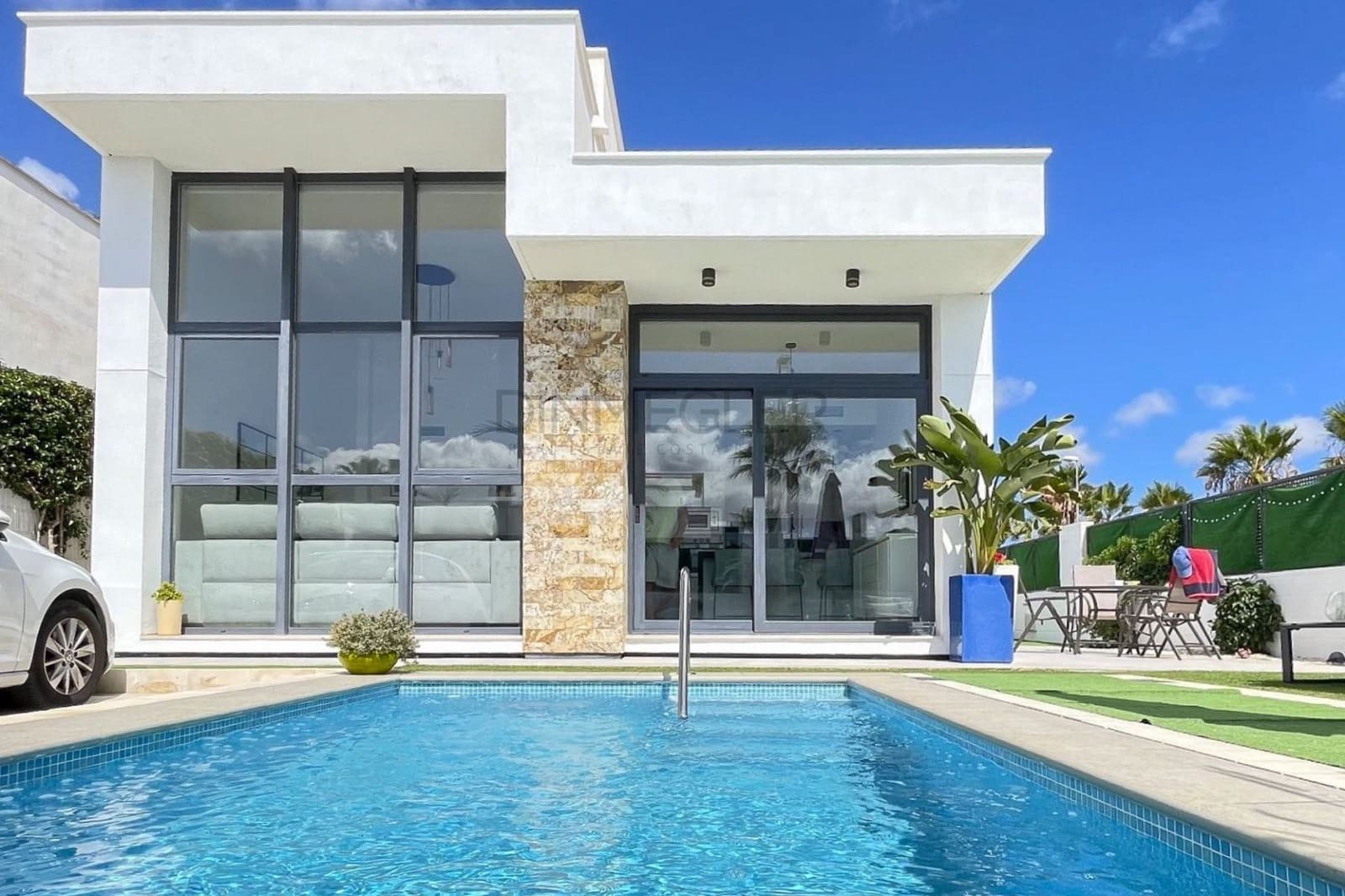 2 soverom Villa til salgs i Ciudad Quesada med svømmebasseng - € 369 000 (Ref: 9524257)