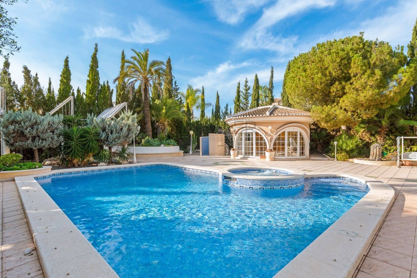 5 camera da letto Villa in vendita in Dona Pepa con piscina garage - 800.000 € (Rif: 9524258)