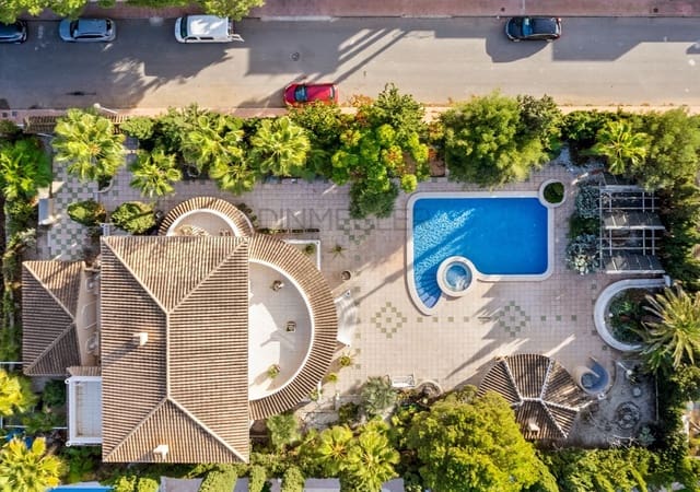 5 soveværelse Villa til salg i Doña Pepa, Rojales med swimmingpool garage - € 800.000 (Ref: 9524258)