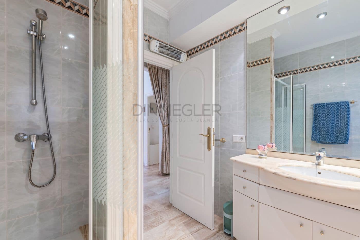 5 camera da letto Villa in vendita in Dona Pepa con piscina garage - 800.000 € (Rif: 9524258)