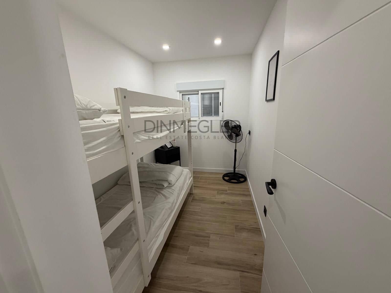 Apartamento de 3 habitaciones en Torrevieja en venta con piscina - 289.000 € (Ref: 9541057)