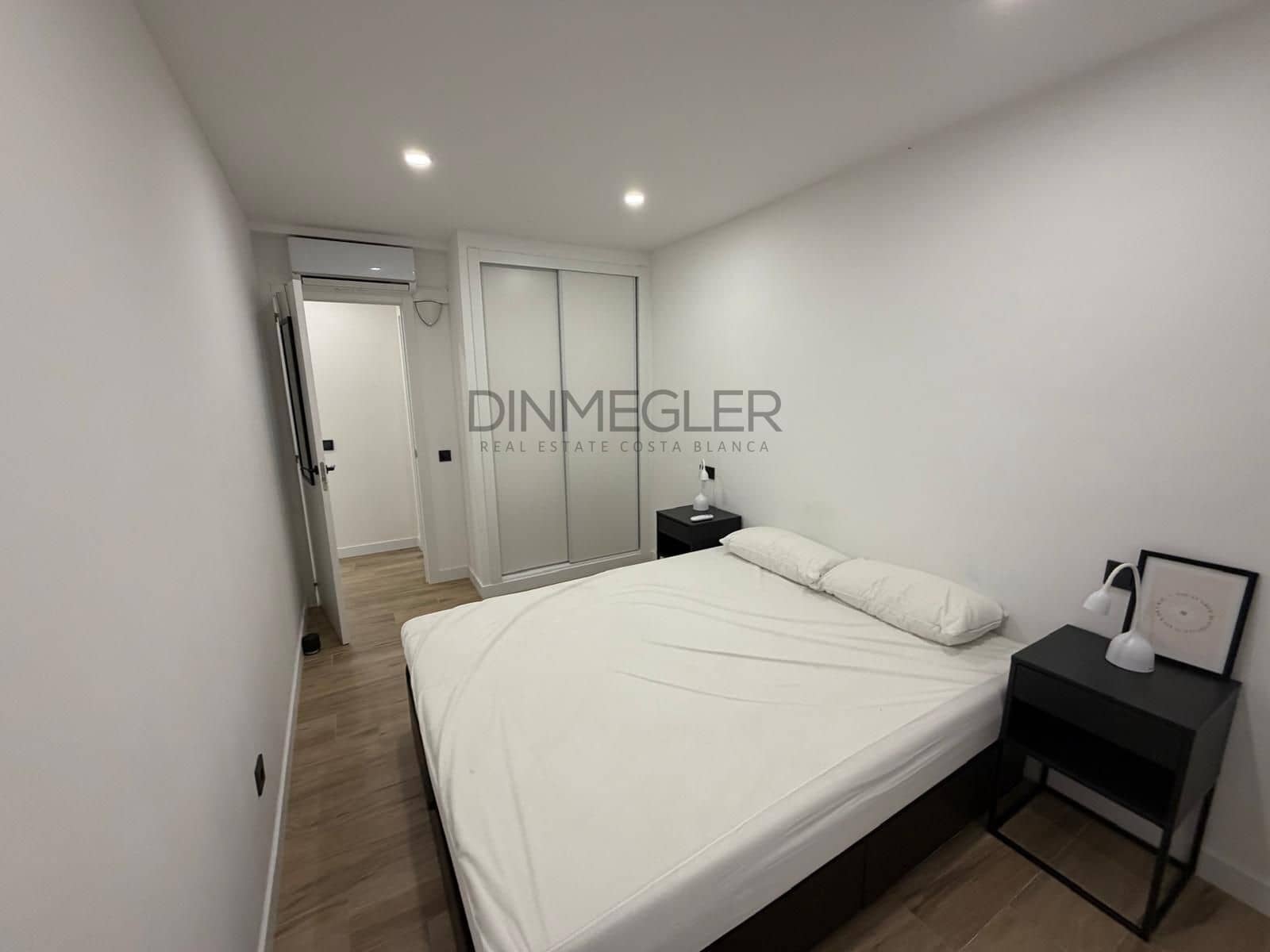 Apartamento de 3 habitaciones en Torrevieja en venta con piscina - 289.000 € (Ref: 9541057)