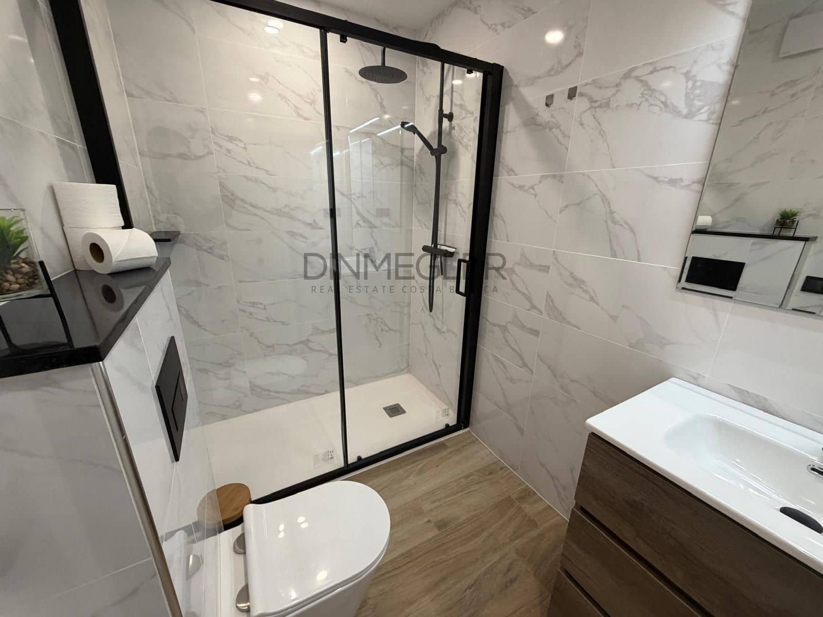 Apartamento de 3 habitaciones en Torrevieja en venta con piscina - 289.000 € (Ref: 9541057)