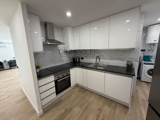 Apartamento de 3 habitaciones en Playa del Acequión, Torrevieja en venta con piscina - 289.000 € (Ref: 9541057)