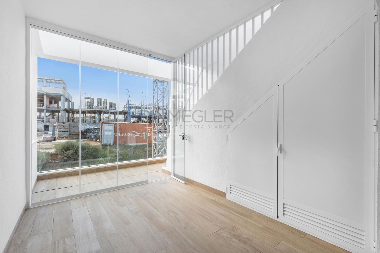 2 bedroom Bungalow for sale in Torrevieja with pool - € 363,000 (Ref: 9555699)