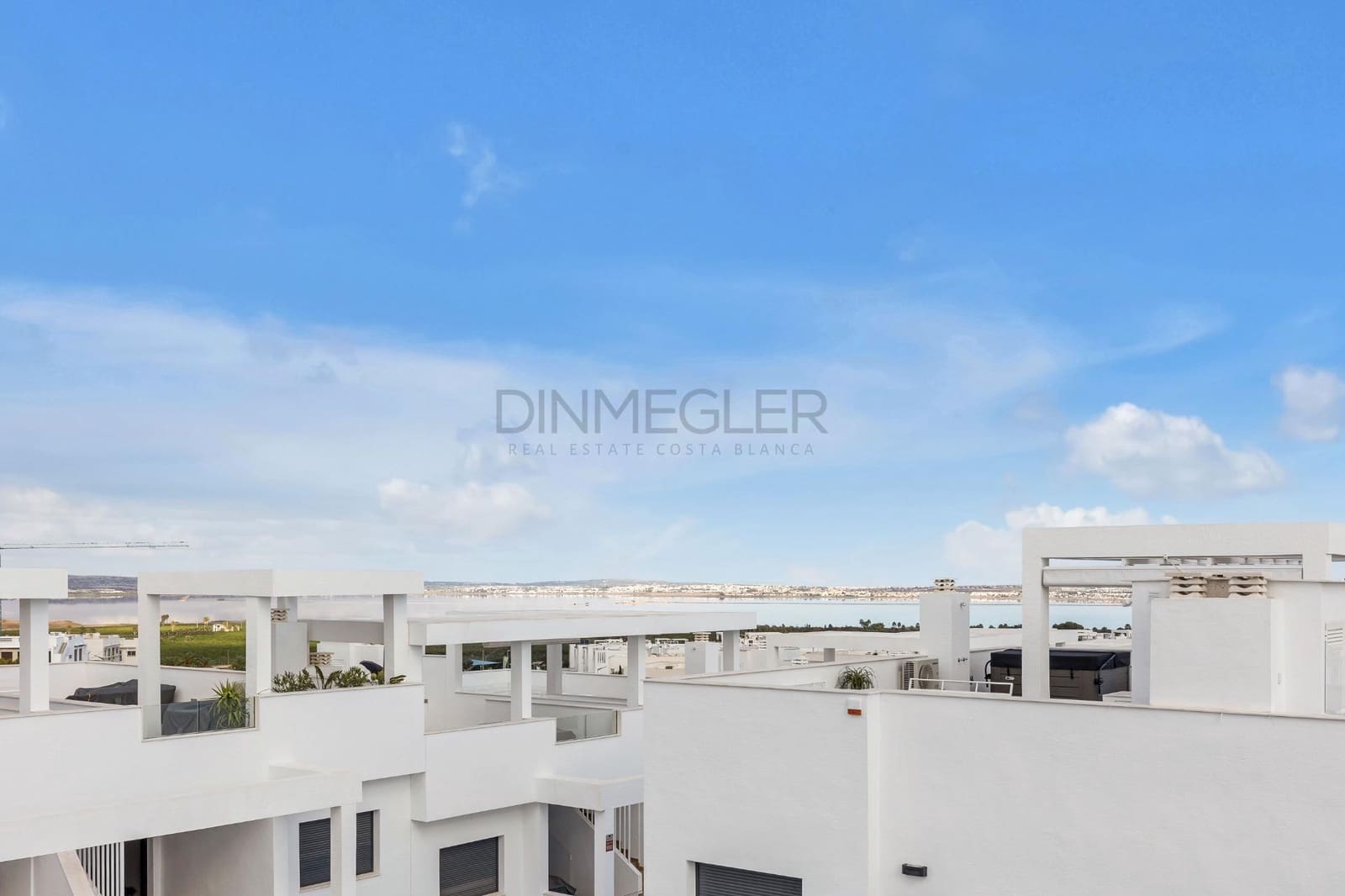 2 bedroom Bungalow for sale in Torrevieja with pool - € 363,000 (Ref: 9555699)