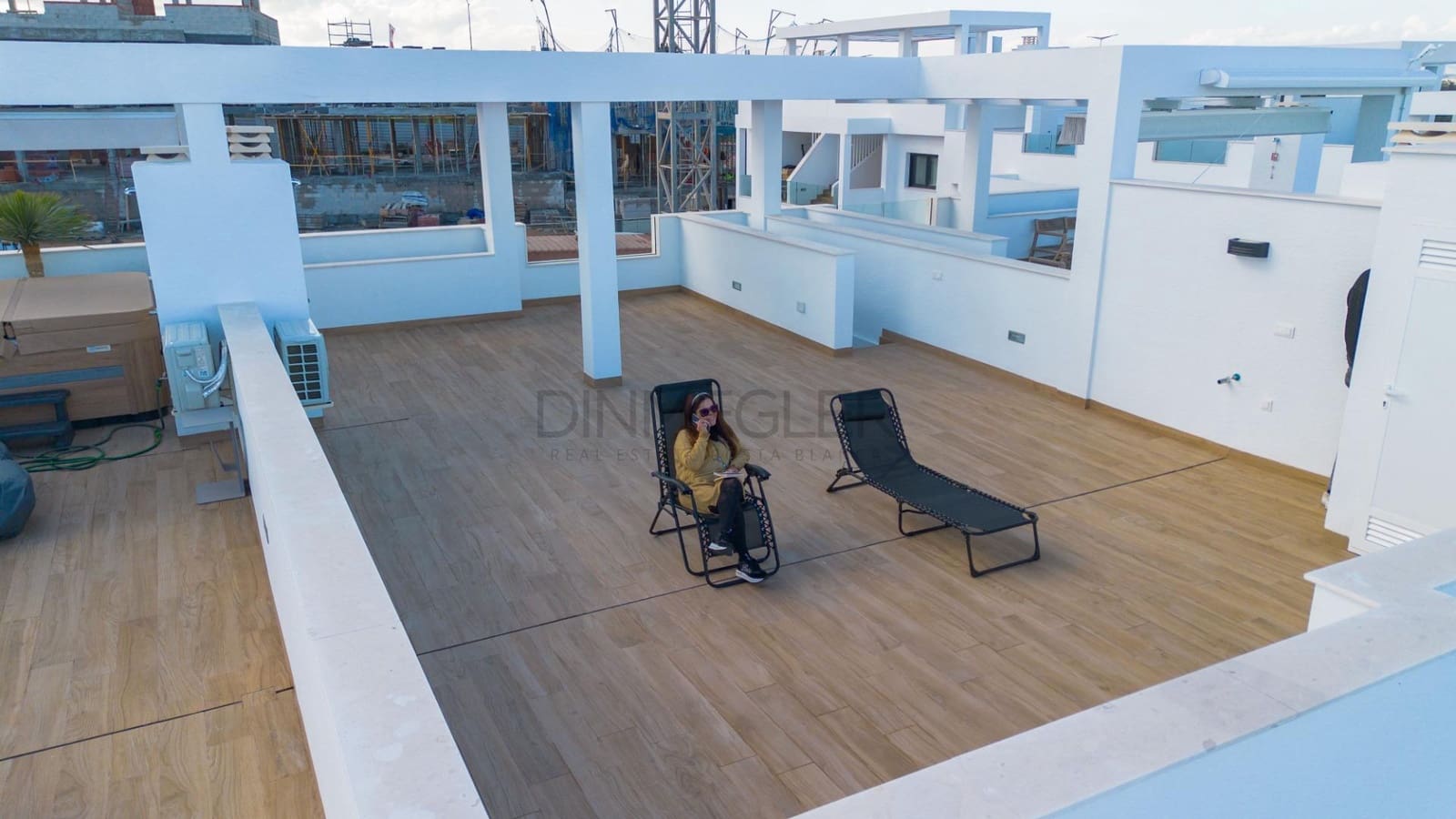 2 bedroom Bungalow for sale in Torrevieja with pool - € 363,000 (Ref: 9555699)