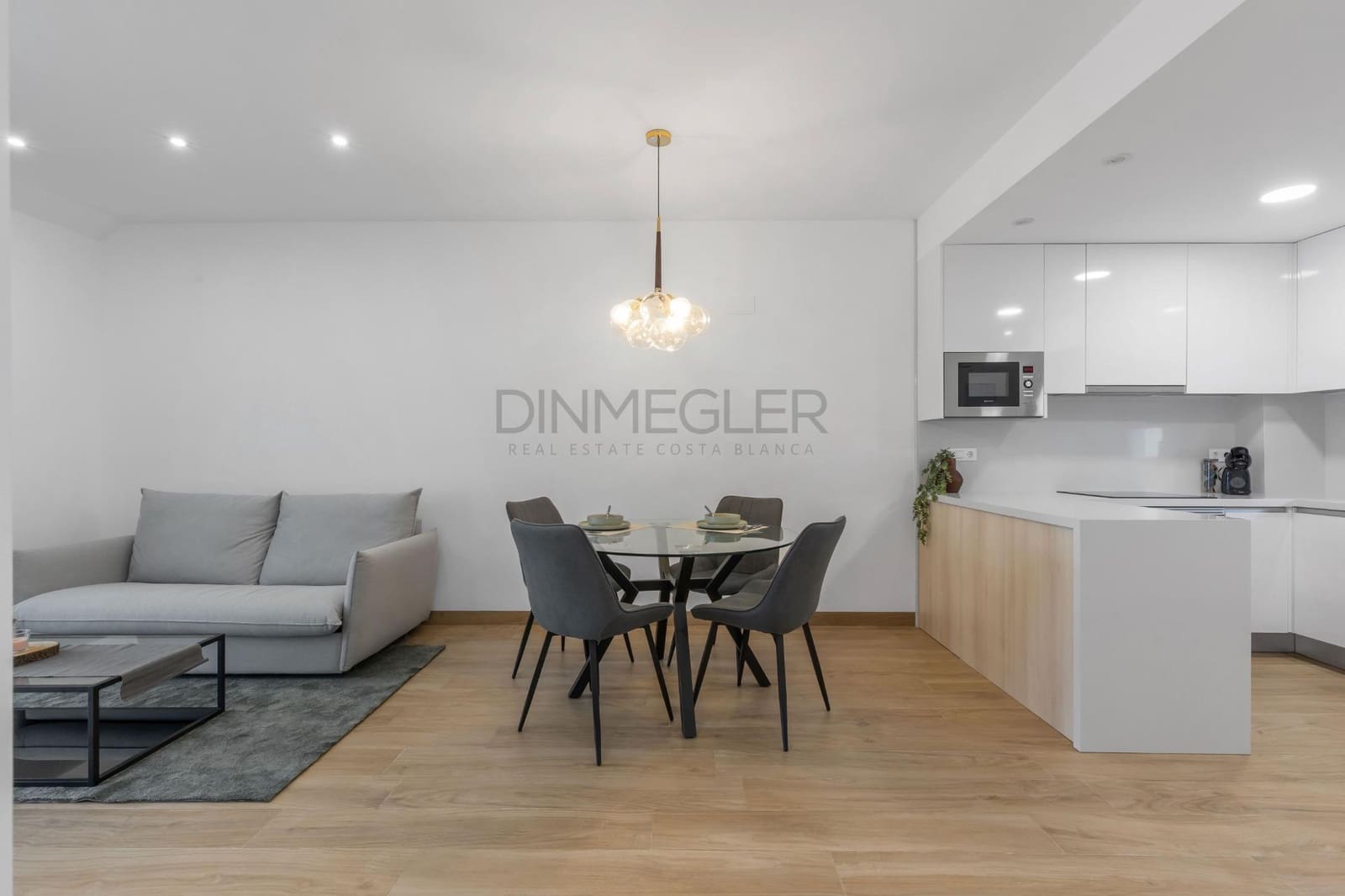2 chambre Bungalow à vendre à Torrevieja avec piscine - 363 000 € (Ref: 9555699)