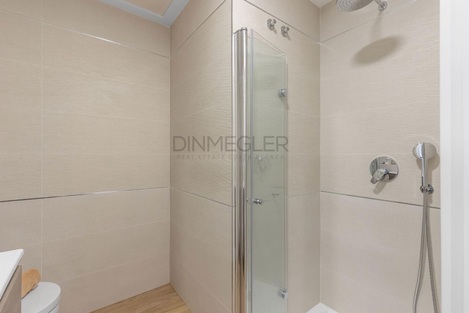 2 chambre Bungalow à vendre à Torrevieja avec piscine - 363 000 € (Ref: 9555699)
