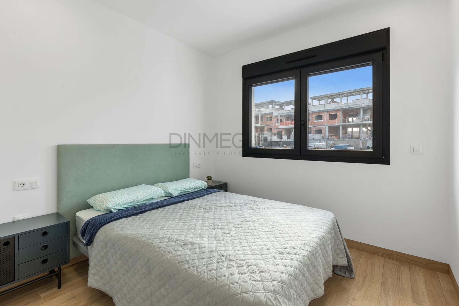 2 chambre Bungalow à vendre à Torrevieja avec piscine - 363 000 € (Ref: 9555699)