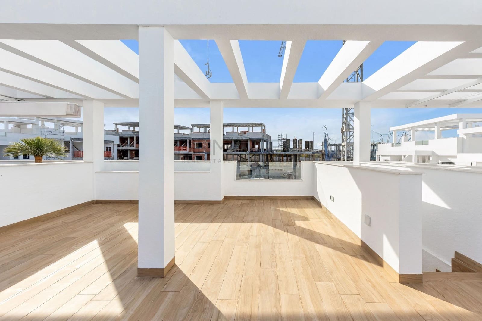 2 chambre Bungalow à vendre à Torrevieja avec piscine - 363 000 € (Ref: 9555699)