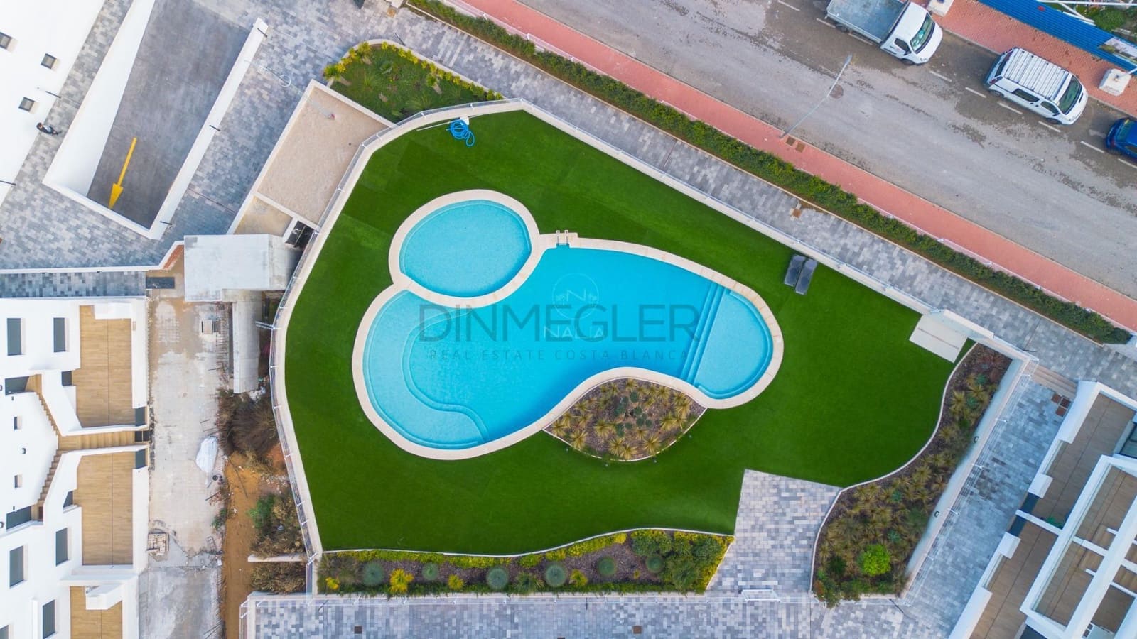 2 chambre Bungalow à vendre à Torrevieja avec piscine - 363 000 € (Ref: 9555699)