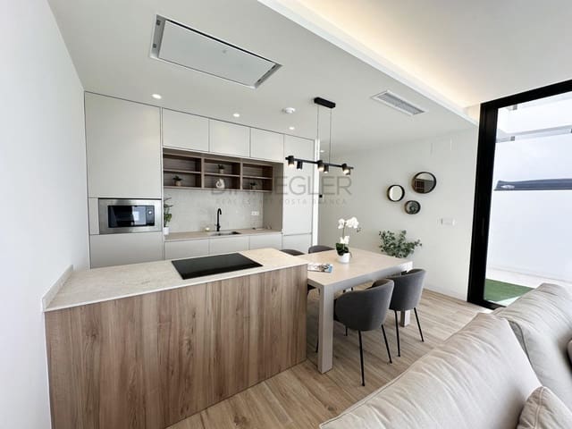 3 soverom Villa til salgs i Torre de la Horadada, Pilar de la Horadada med svømmebasseng - € 599 900 (Ref: 9565126)