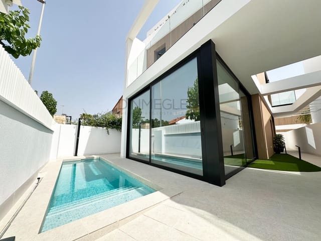 3 soverom Villa til salgs i Torre de la Horadada, Pilar de la Horadada med svømmebasseng - € 599 900 (Ref: 9565126)