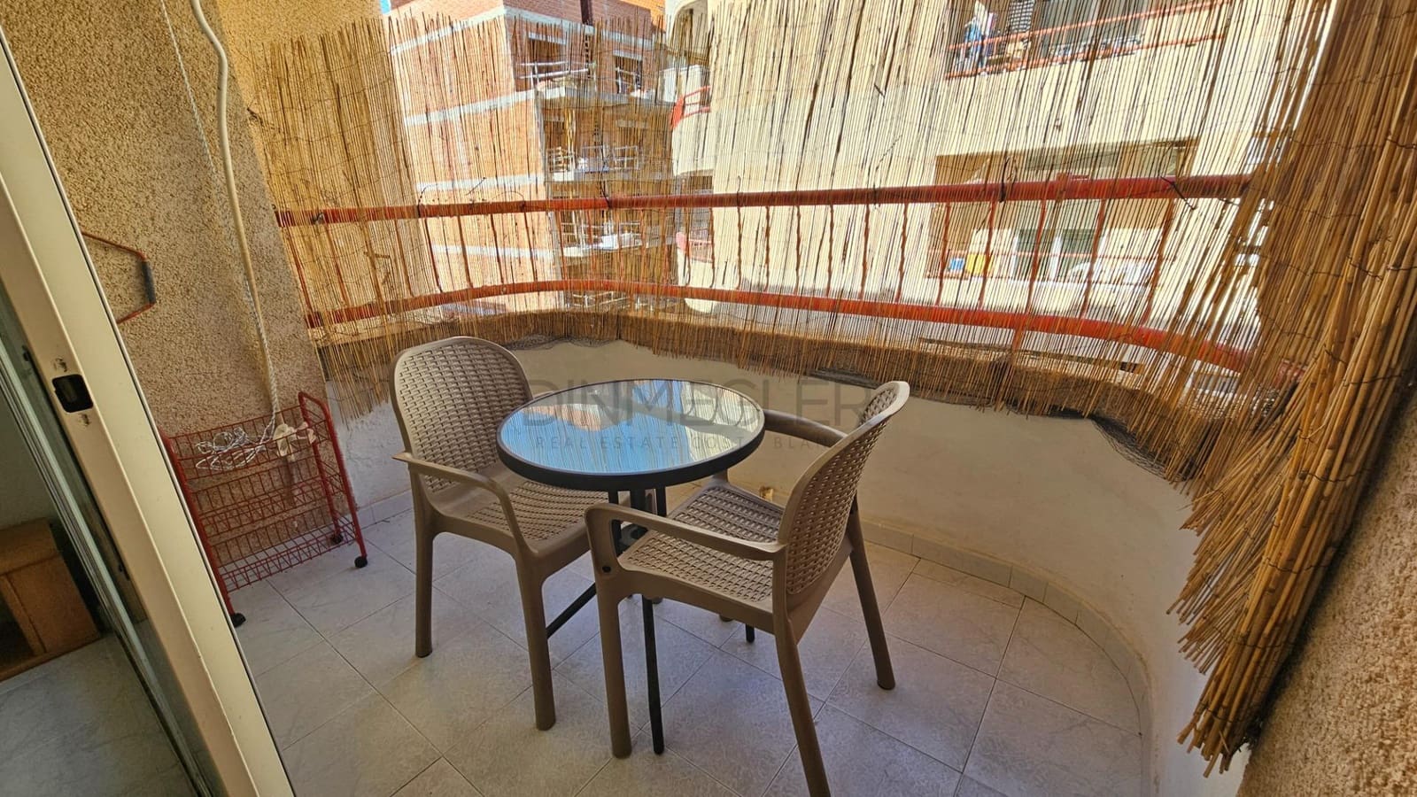 Studio for rent in Torrevieja - € 545 (Ref: 9596072)