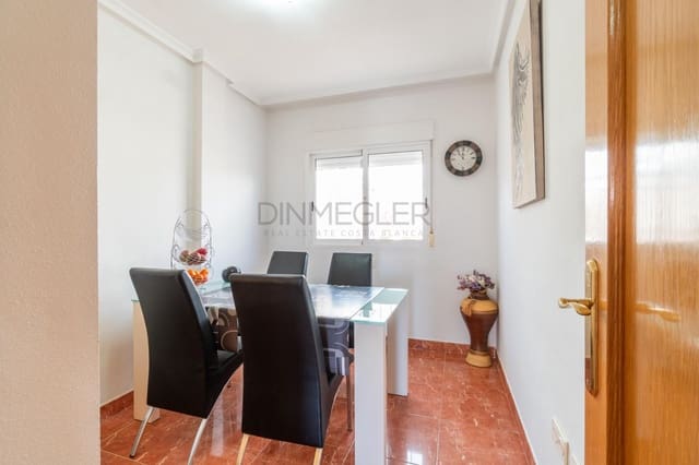 3 soveværelse Rækkehus til salg i Villamartin, Orihuela med swimmingpool - € 219.000 (Ref: 9695284)