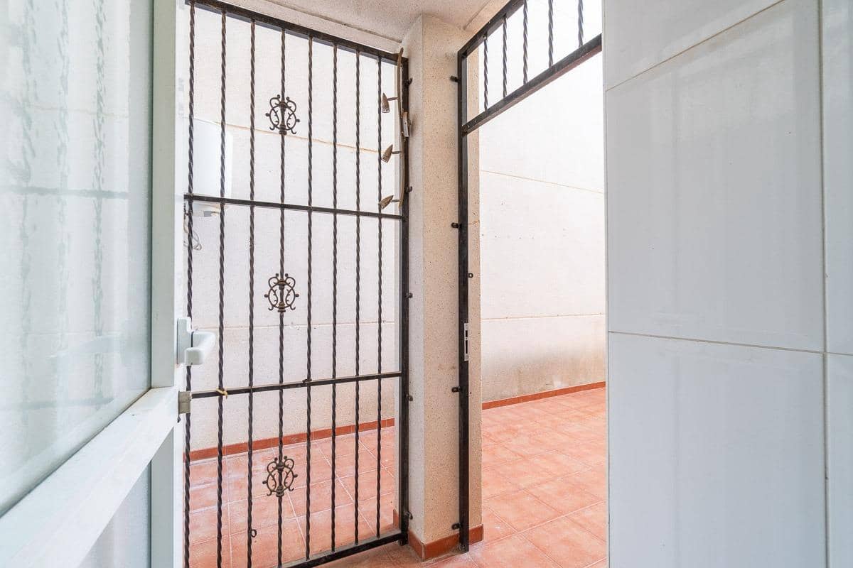 2 Zimmer Apartment zu verkaufen in Orihuela Costa mit Pool - 140.000 € (Ref: 9695287)