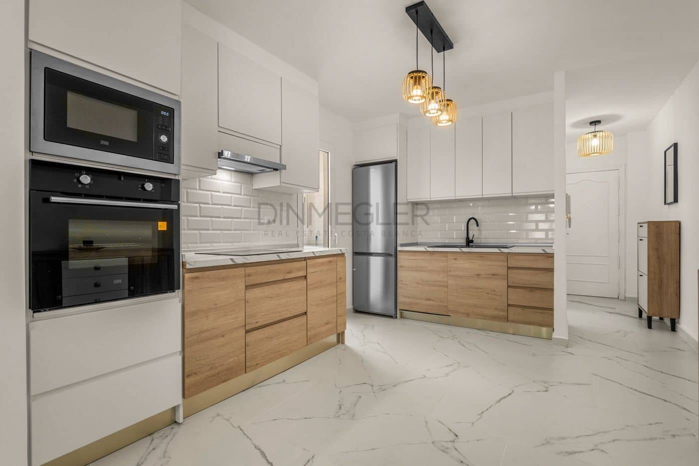 3 sovrum Lägenhet till salu i Torrevieja med garage - 289 000 € (Ref: 9755610)