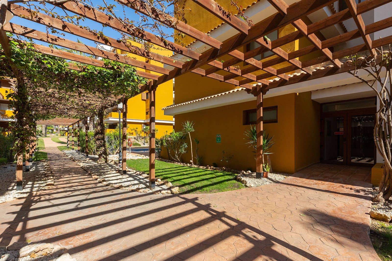 2 sovrum Lägenhet till salu i Punta Prima med pool - 345 000 € (Ref: 9797049)