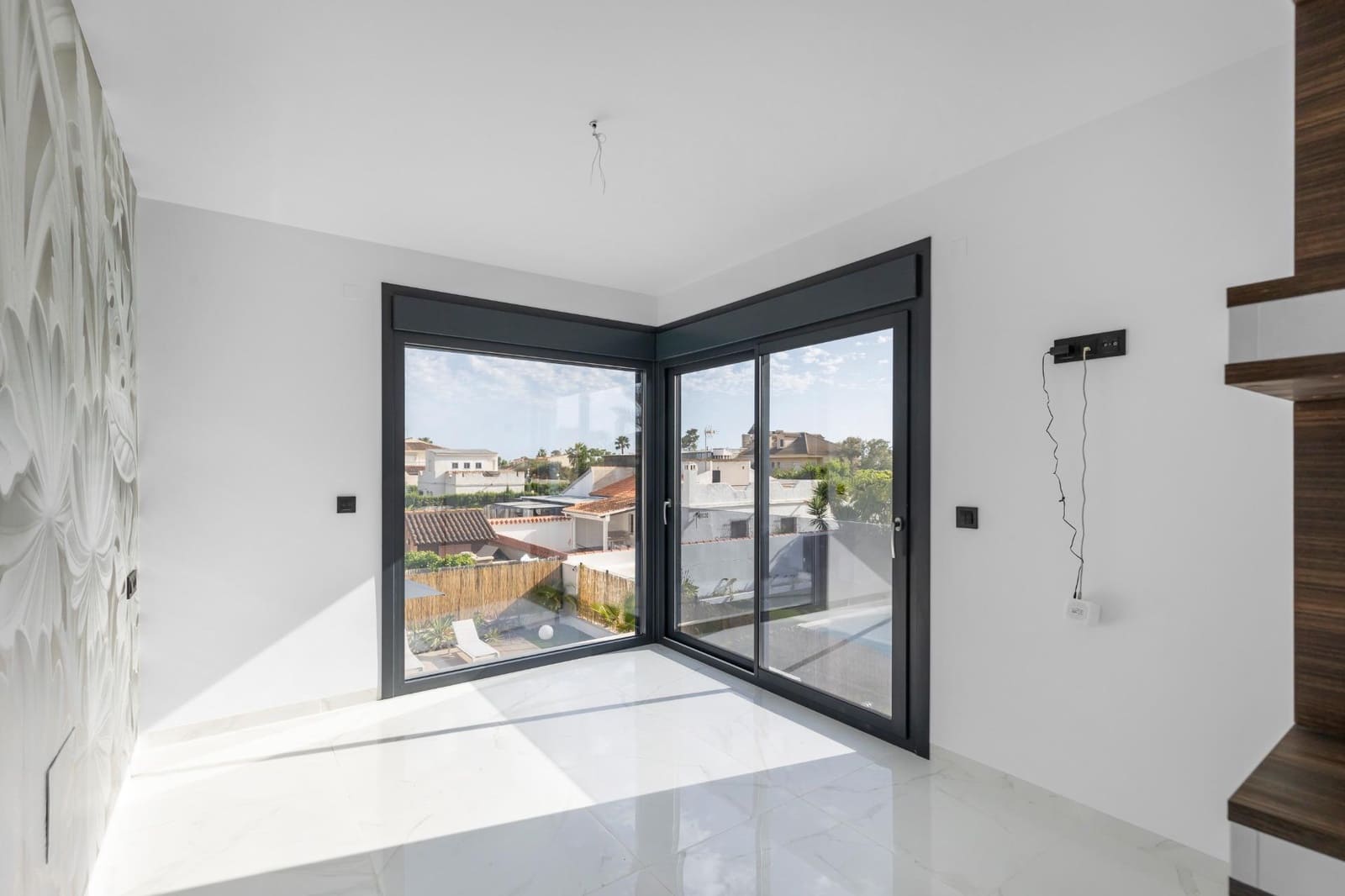 3 sypialnia Willa na sprzedaż w Torrevieja z basenem - 639 000 € (Ref: 9804257)