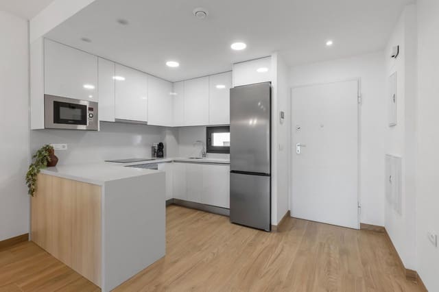 2 slaapkamer Penthouse te koop in Los Balcones - Los Altos, Torrevieja met zwembad - € 363.000 (Ref: 9804260)