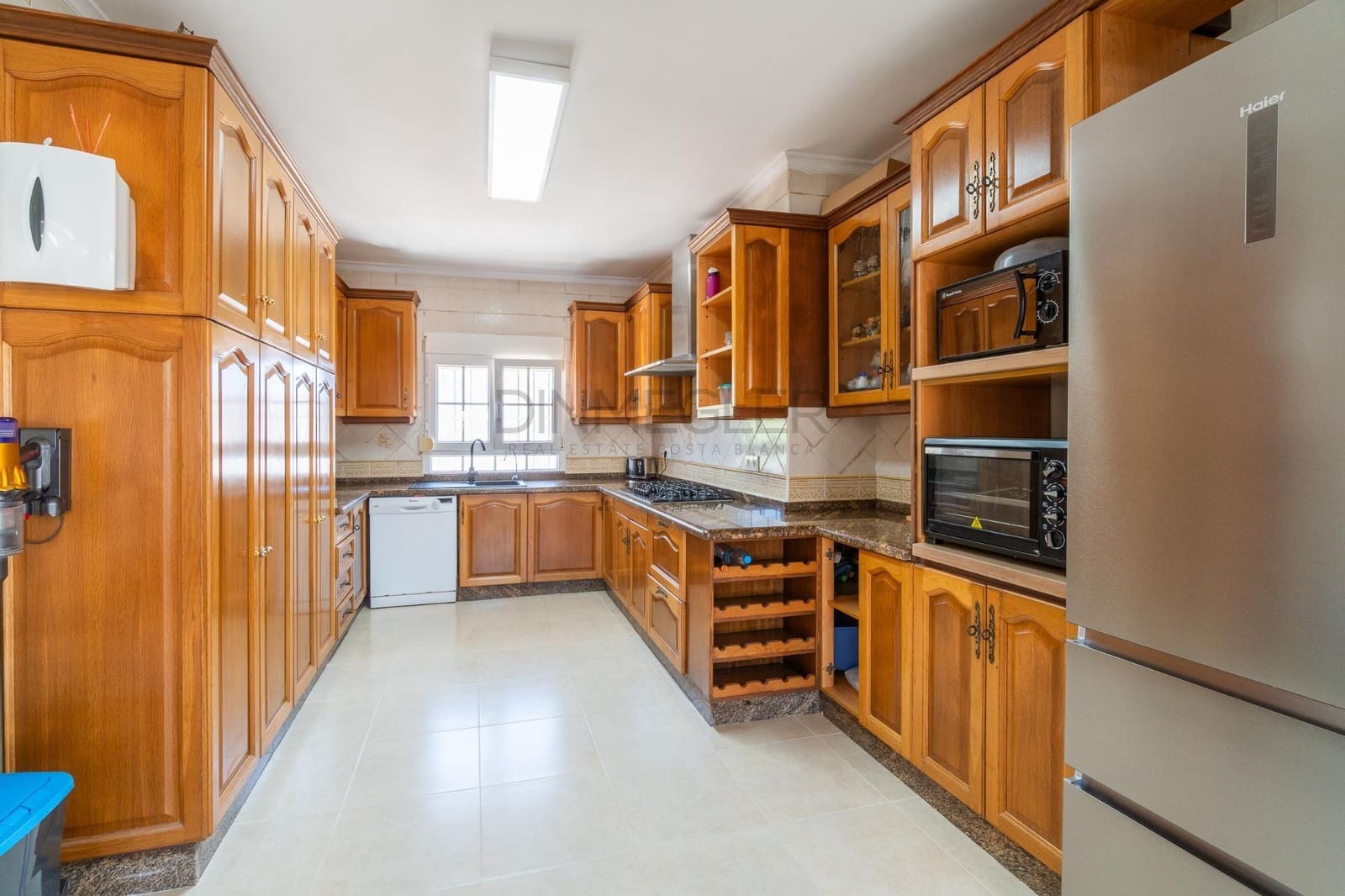 4 chambre Villa/Maison à vendre à Torrevieja avec piscine - 549 000 € (Ref: 9843353)