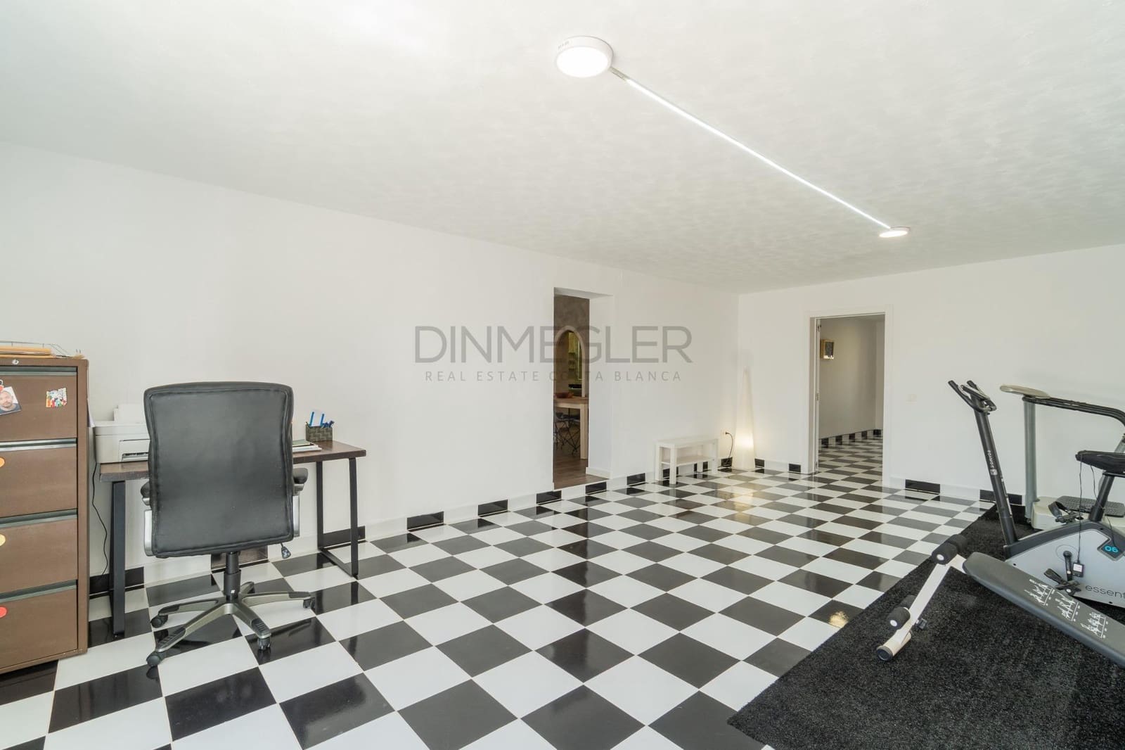 4 chambre Villa/Maison à vendre à Torrevieja avec piscine - 549 000 € (Ref: 9843353)