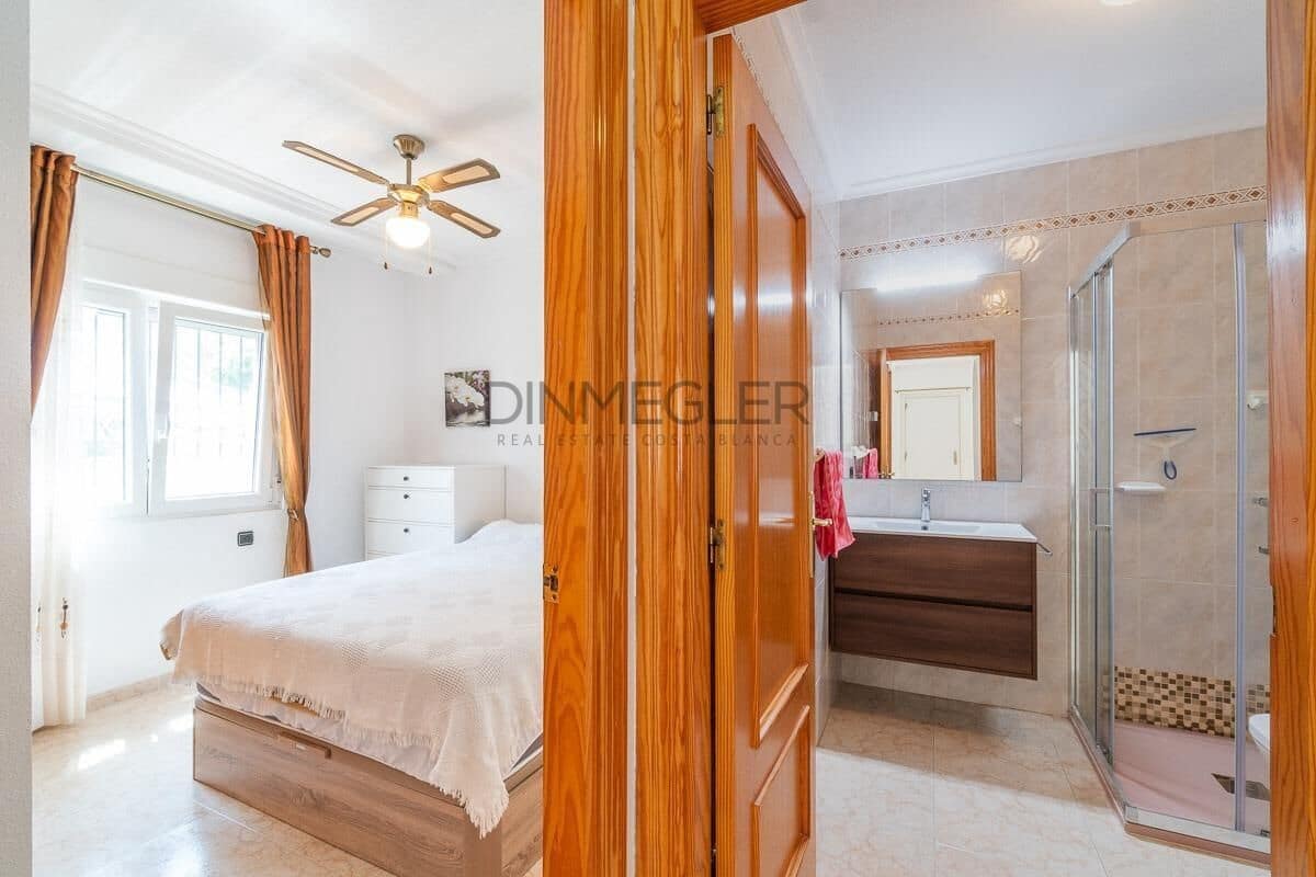 2 chambre Villa/Maison à vendre à Playa Flamenca avec piscine - 264 000 € (Ref: 9843354)