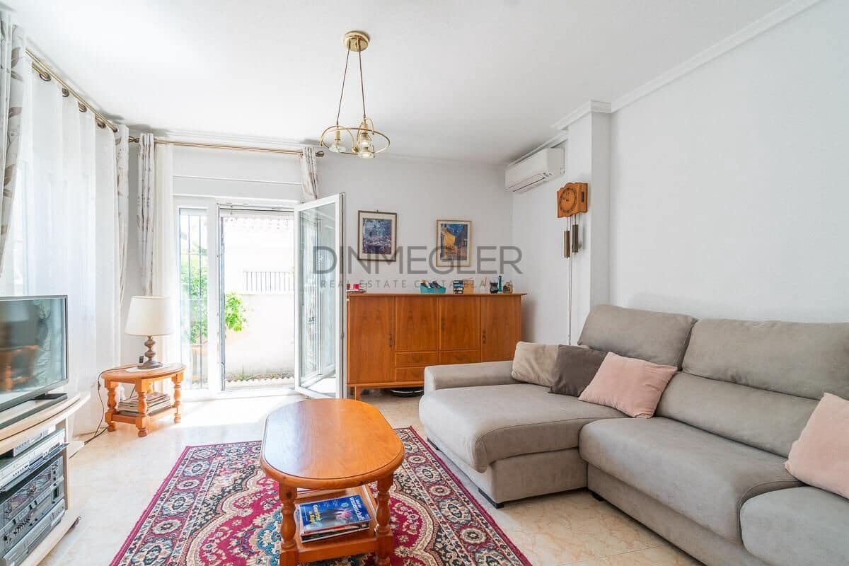 2 chambre Villa/Maison à vendre à Playa Flamenca avec piscine - 264 000 € (Ref: 9843354)